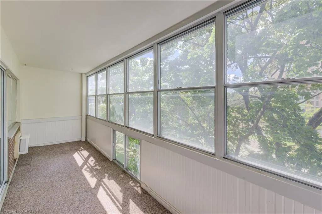 45 Westmount Road N, #407
