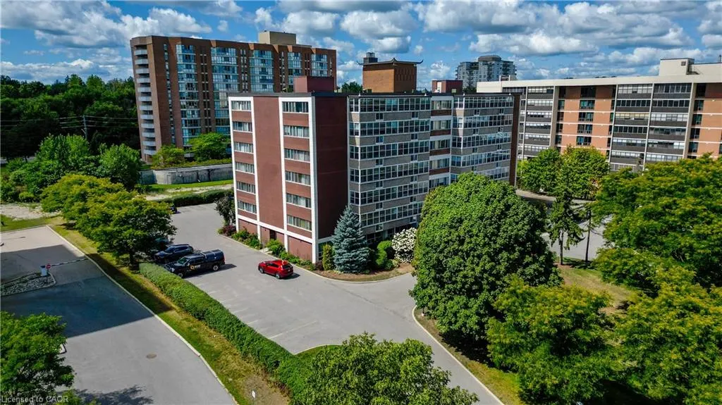 45 Westmount Road N, #407