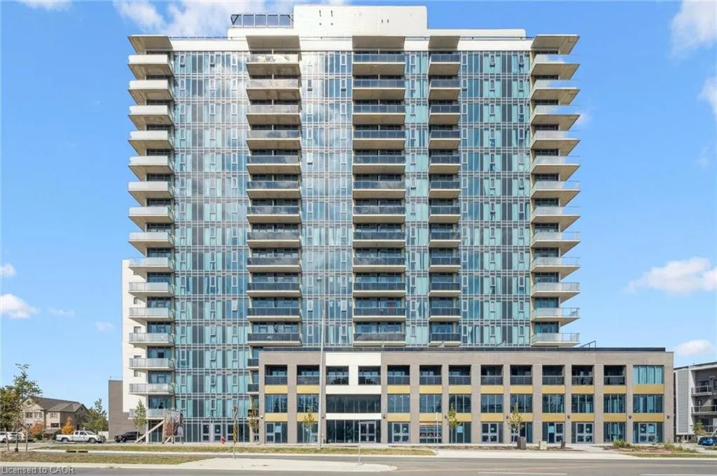 1442 Highland Road W, #906