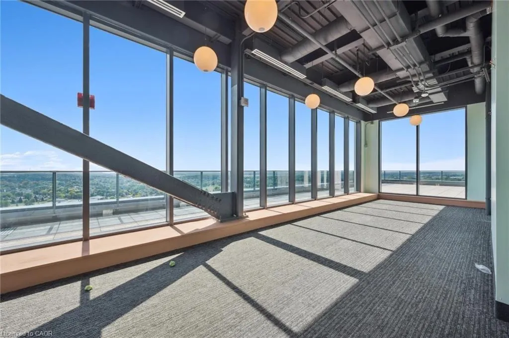 1442 Highland Road W, #906