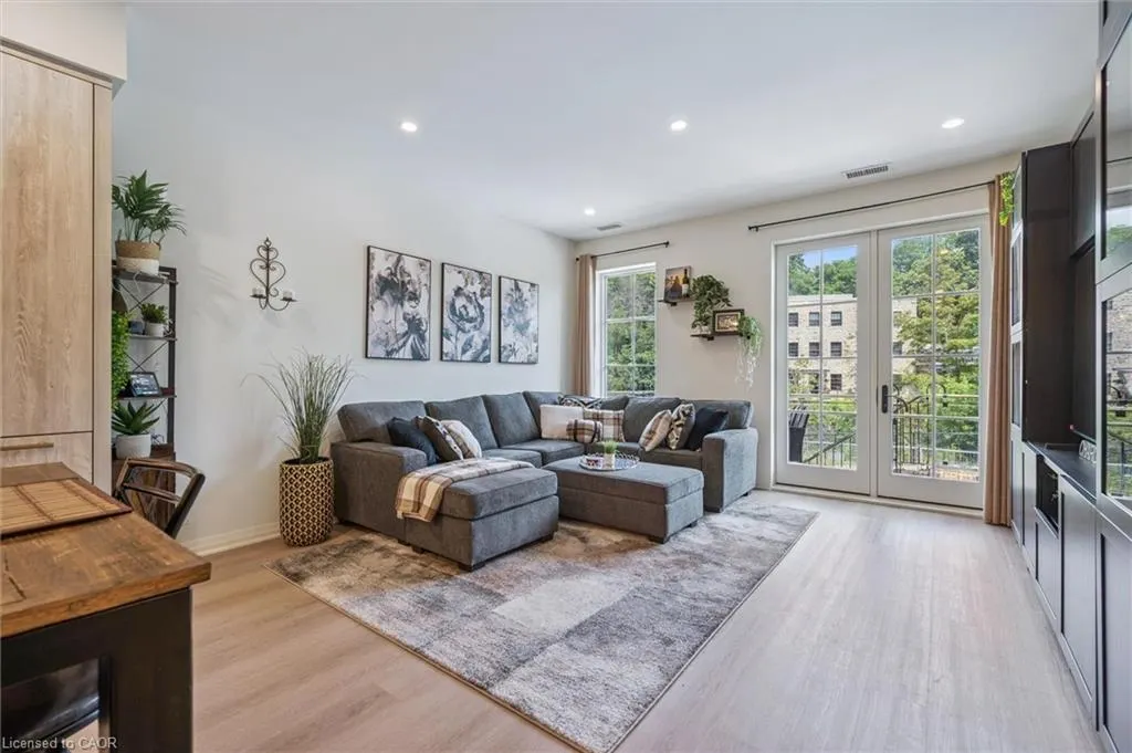 6523 Wellington Road 7 Road, #29