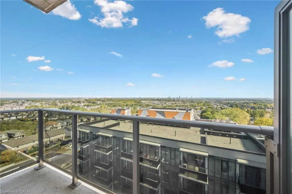 1438 Highland Road W, #1106