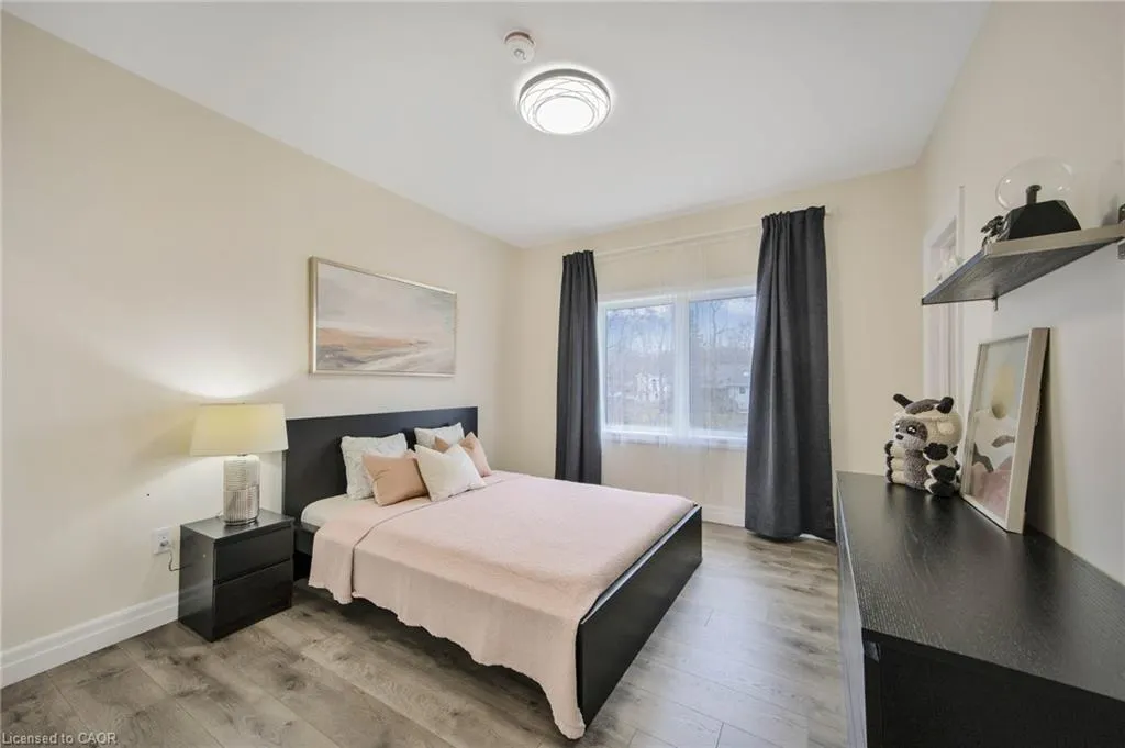 6 Dorothys Drive
