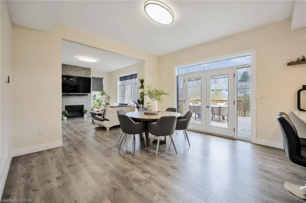 6 Dorothys Drive