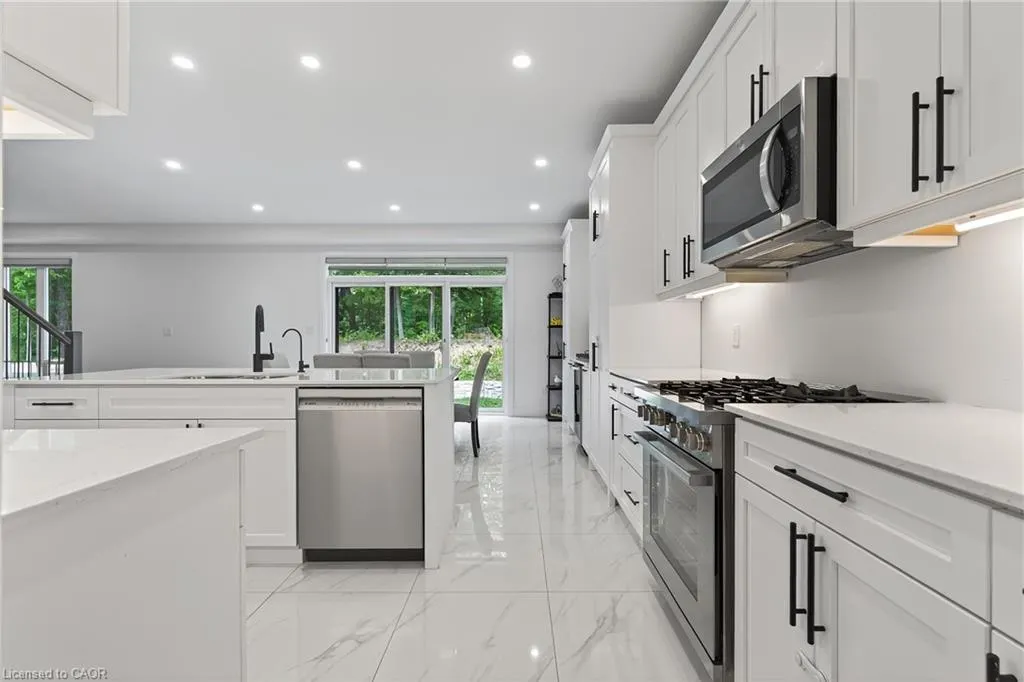 209 Jeffrey Place
