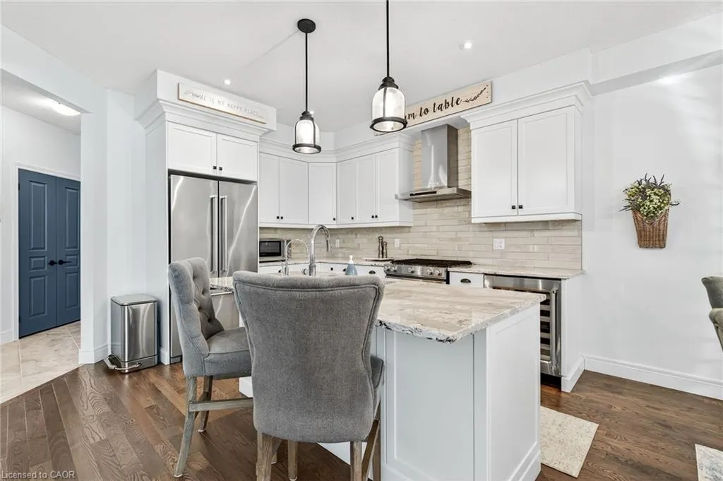254 Gosling Gardens, #17