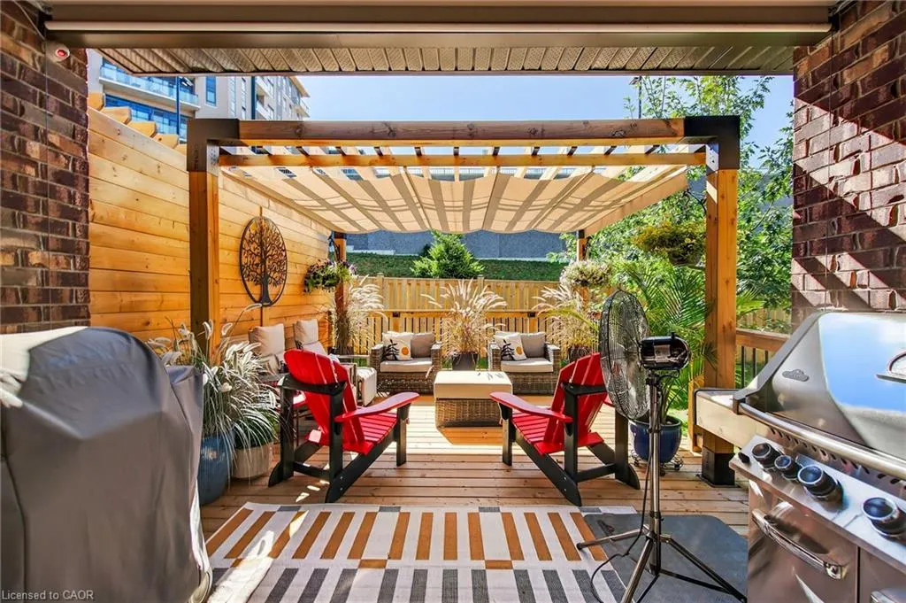 254 Gosling Gardens, #17