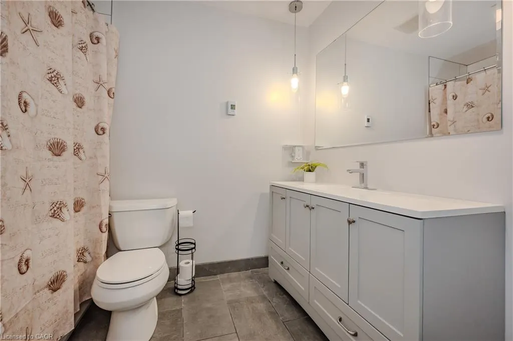 337 Kingswood Drive, #12