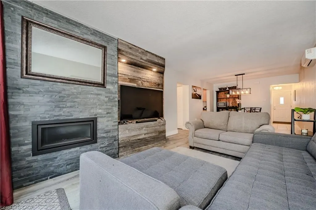 337 Kingswood Drive, #12