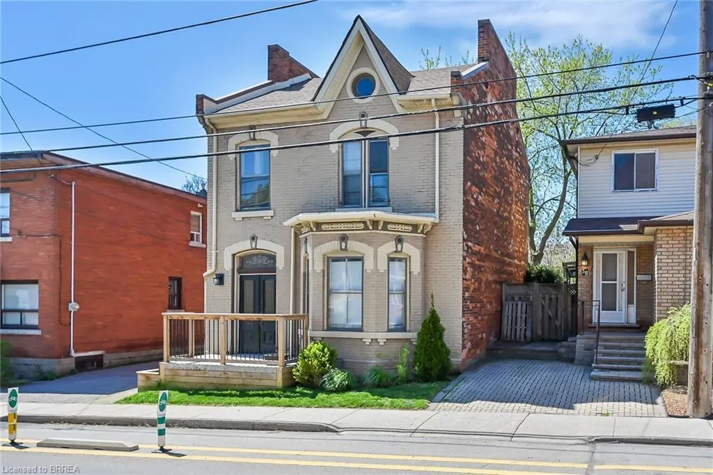 40 Locke Street S