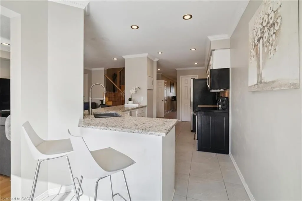42 Meadow Wood Crescent