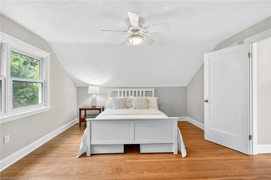 16 Parkview Row