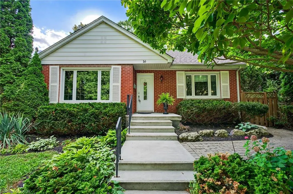 16 Parkview Row