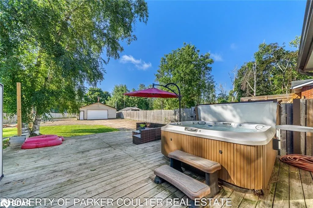 563 Mapleview Drive
