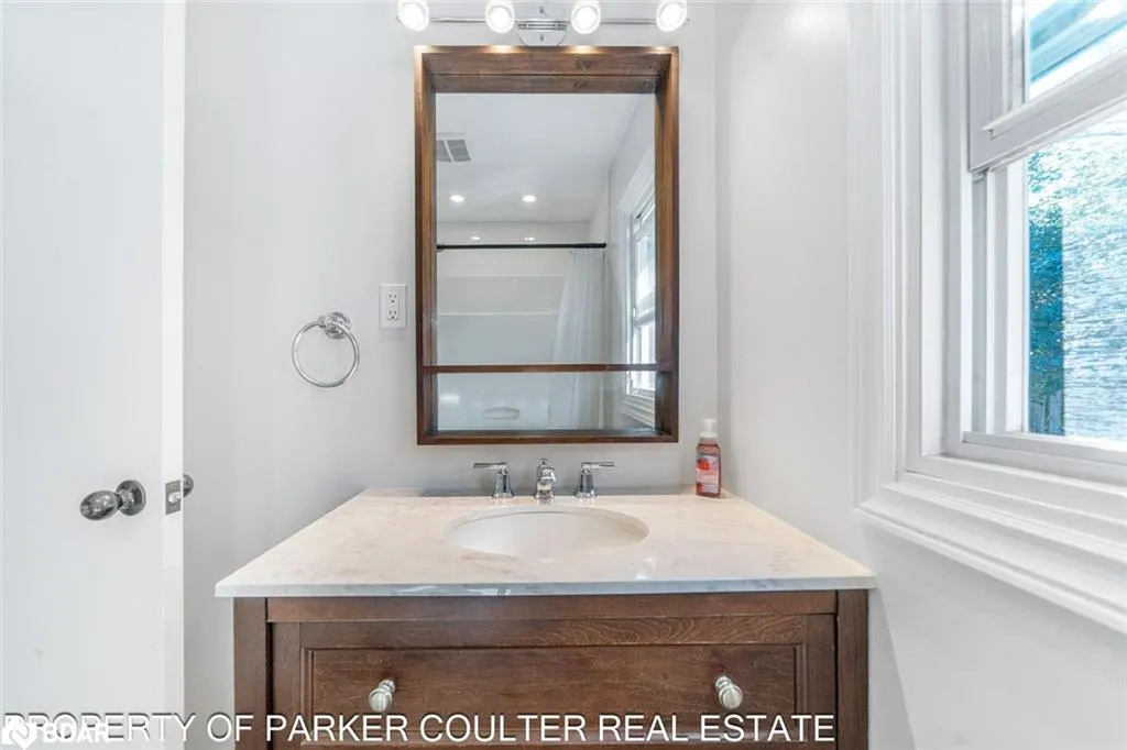563 Mapleview Drive