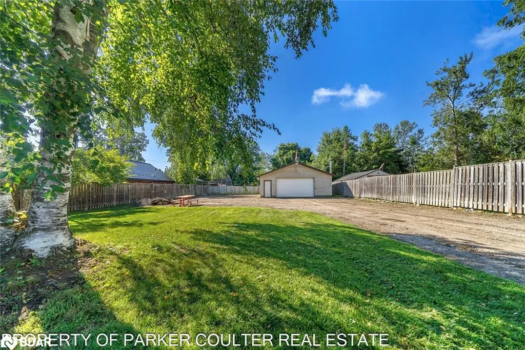 563 Mapleview Drive