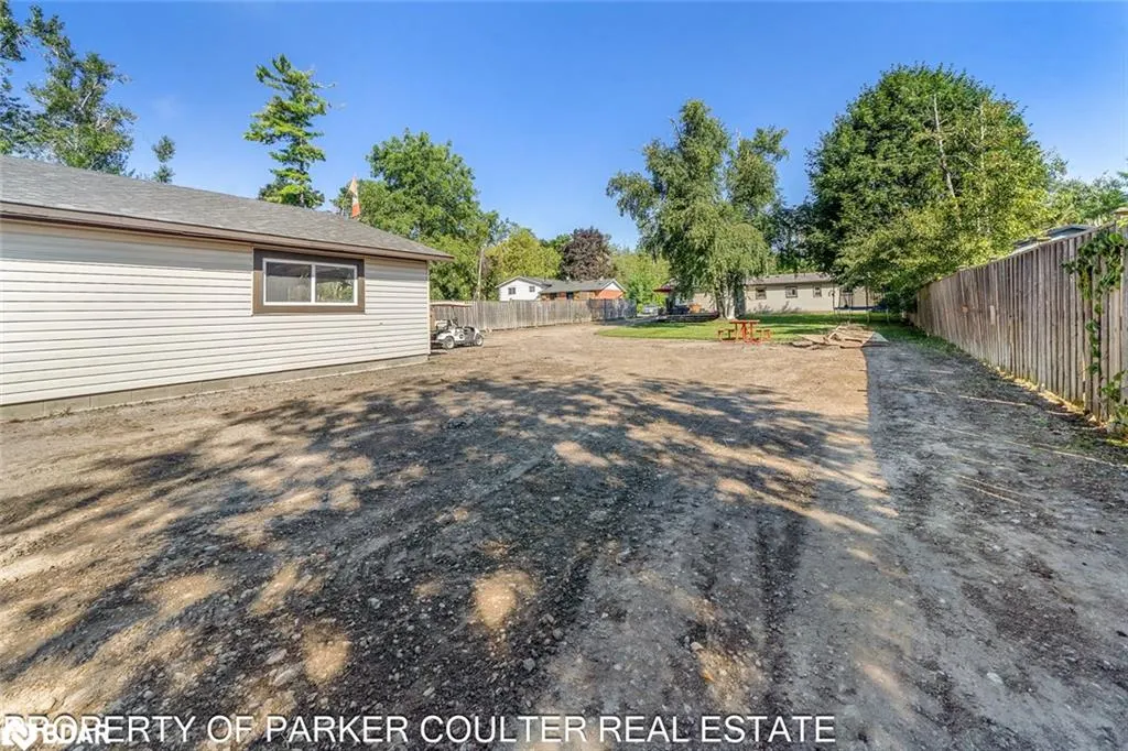 563 Mapleview Drive