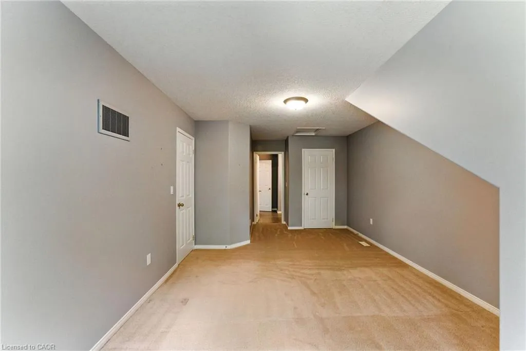 40 Wesleyan Court, #6