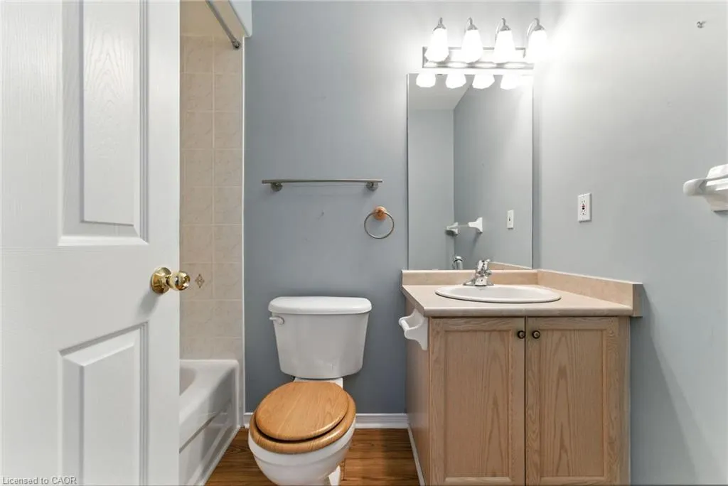 40 Wesleyan Court, #6