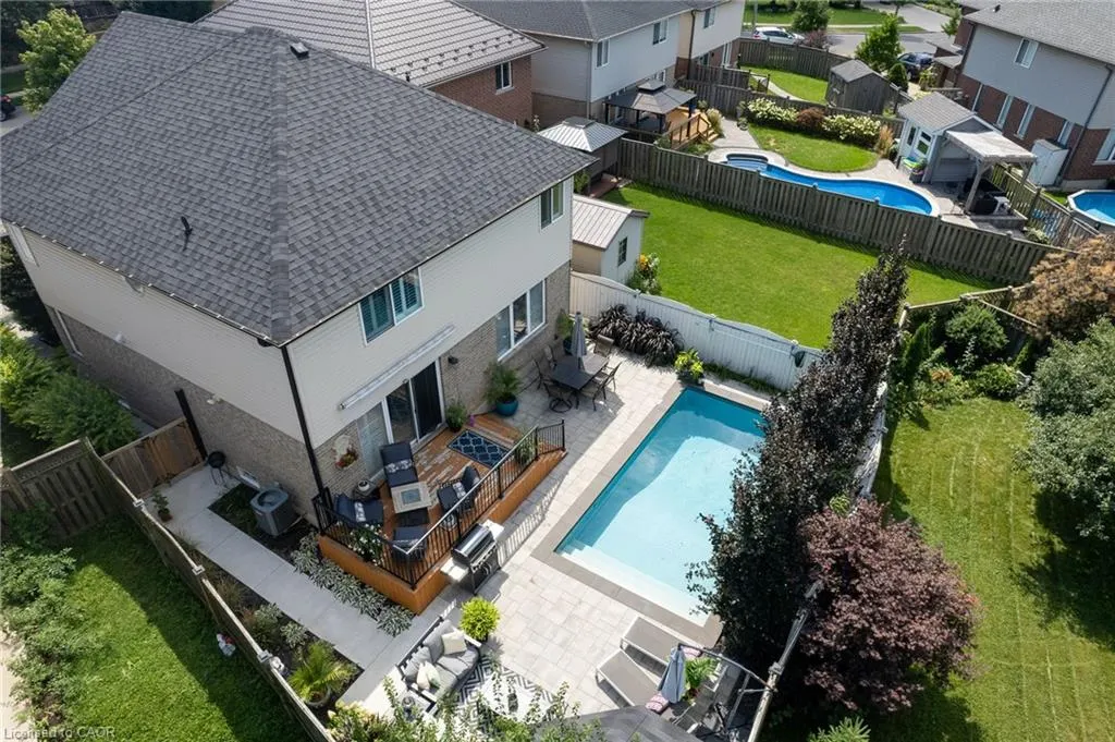 274 Springvalley Crescent
