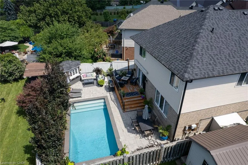 274 Springvalley Crescent