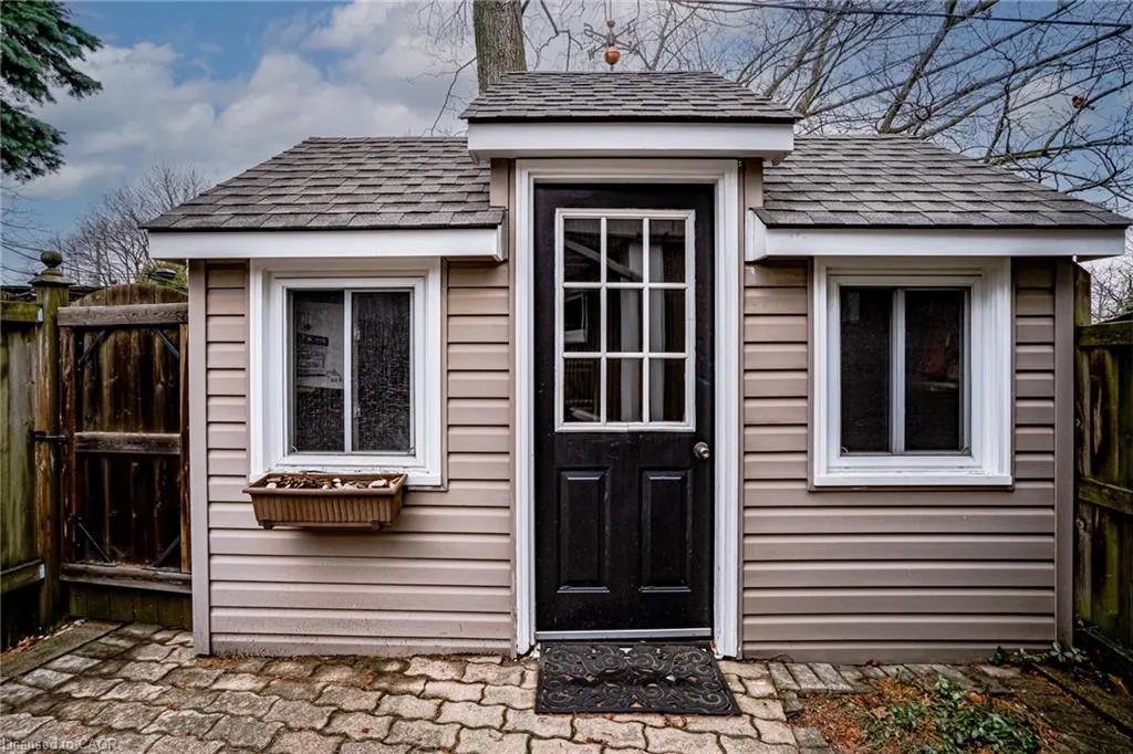 50 Edgewood Avenue