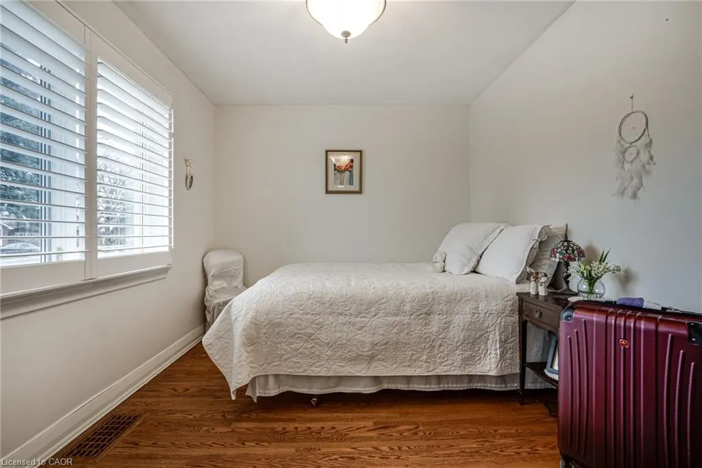 50 Edgewood Avenue