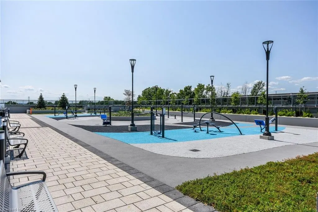 2093 Fairview Street, #303