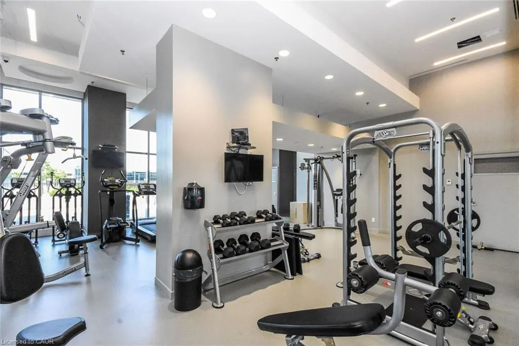 2093 Fairview Street, #303