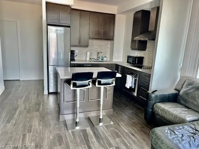 2093 Fairview Street, #303
