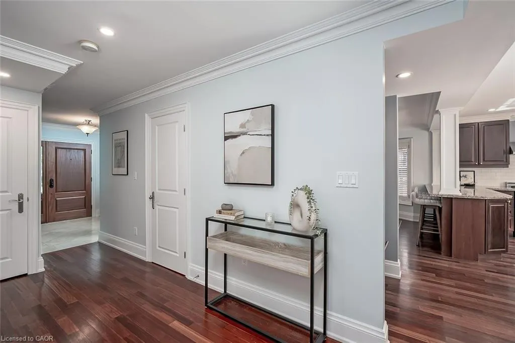 2428 Lakeshore Road