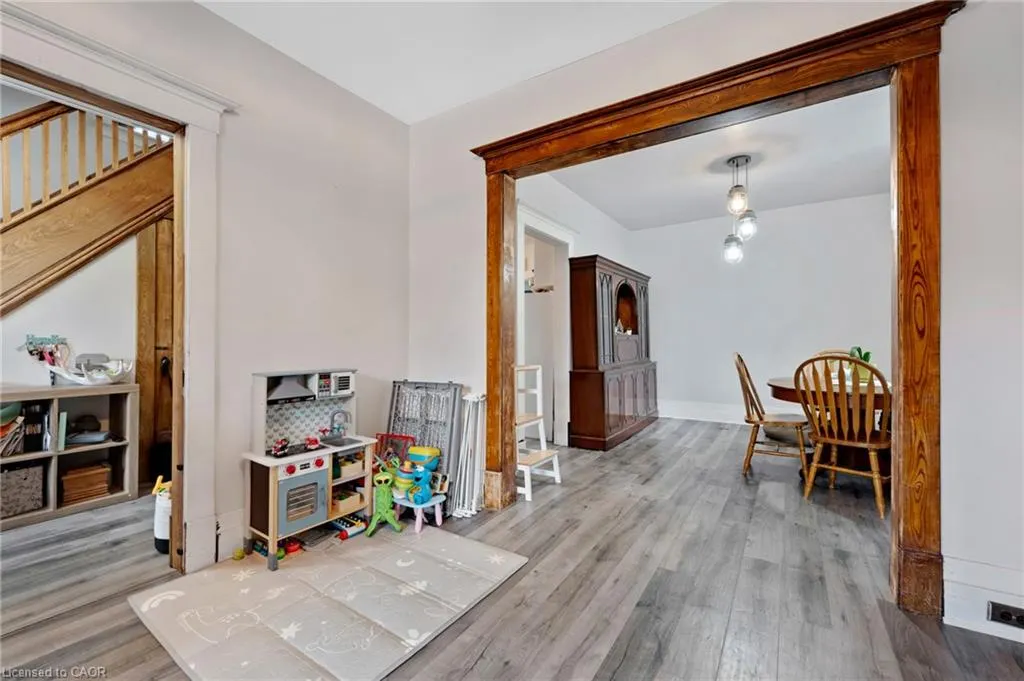 540 Vine Street