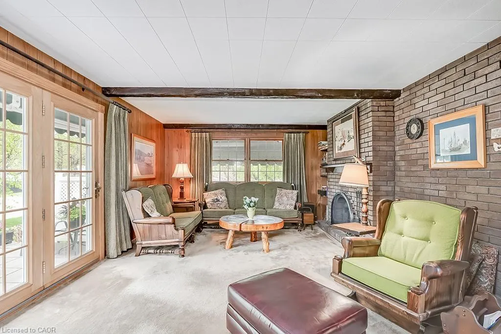327 Strathcona Drive