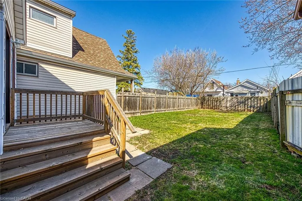 70 Robins Avenue