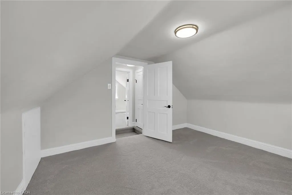 70 Robins Avenue