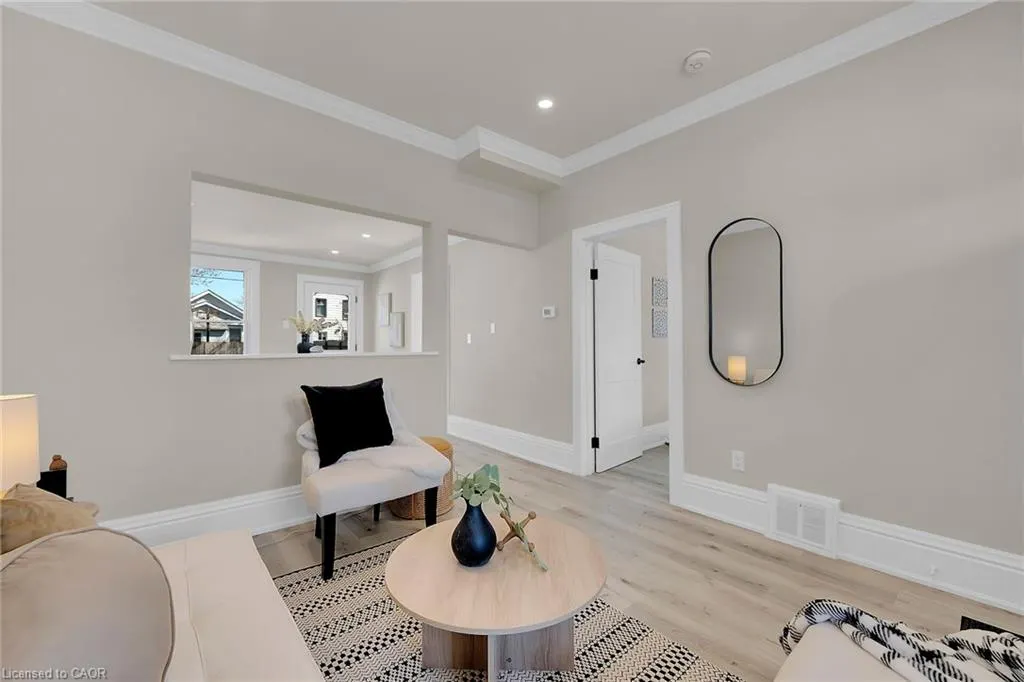 70 Robins Avenue