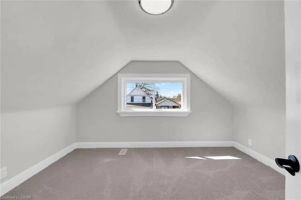 70 Robins Avenue