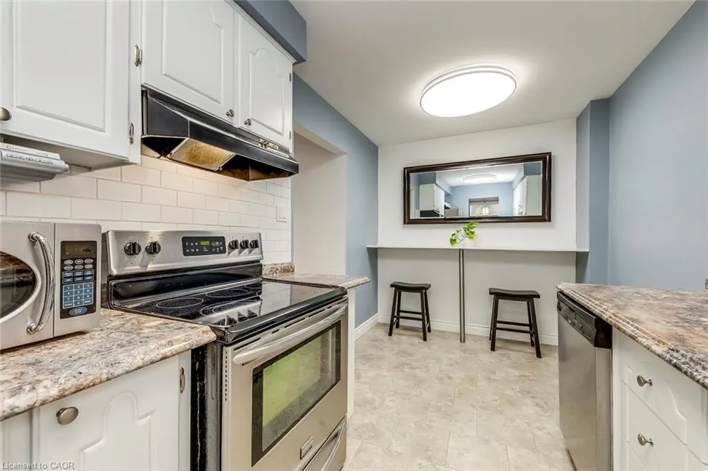 1548 Newlands Crescent, #14