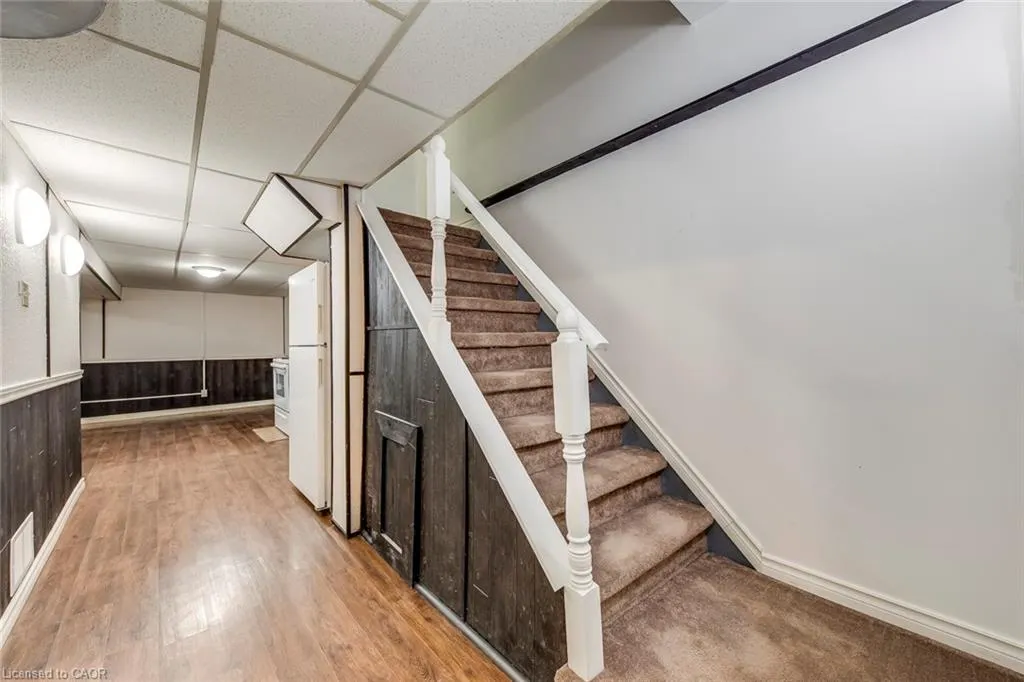 1548 Newlands Crescent, #14