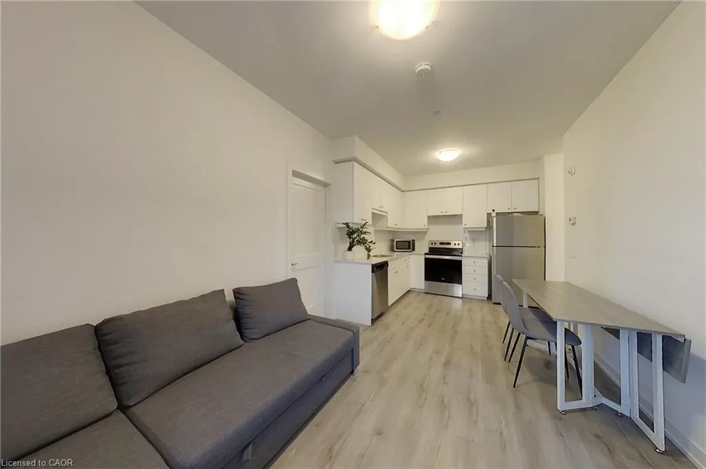 251 Northfield Drive East Drive, #403