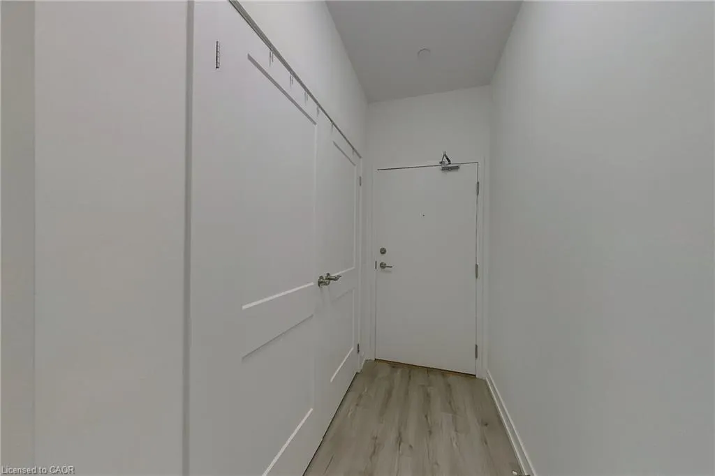 251 Northfield Drive East Drive, #403