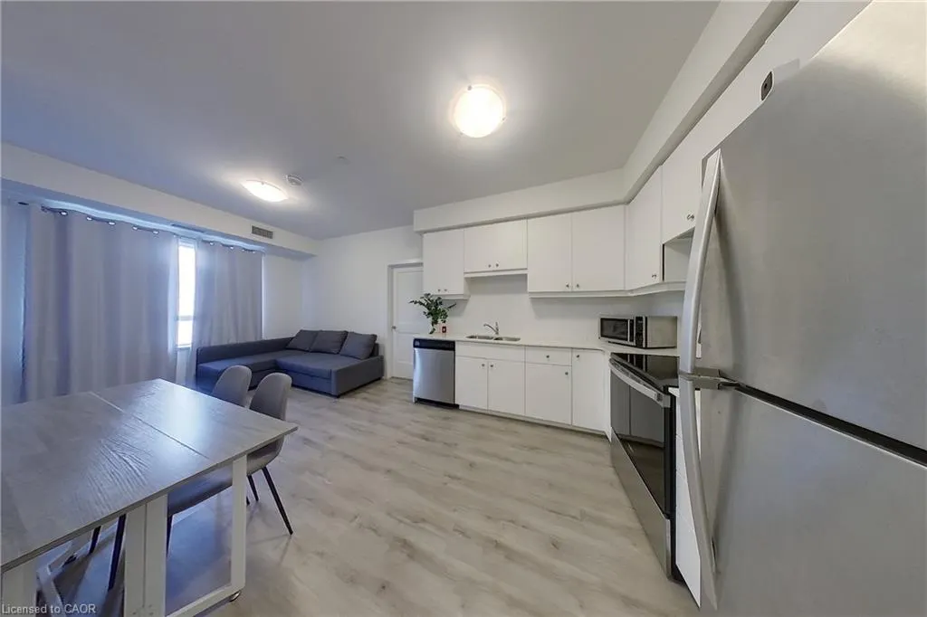 251 Northfield Drive East Drive, #403