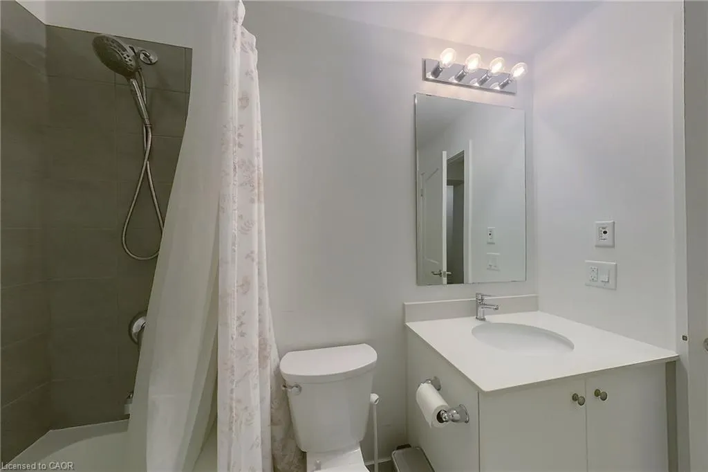 251 Northfield Drive East Drive, #403