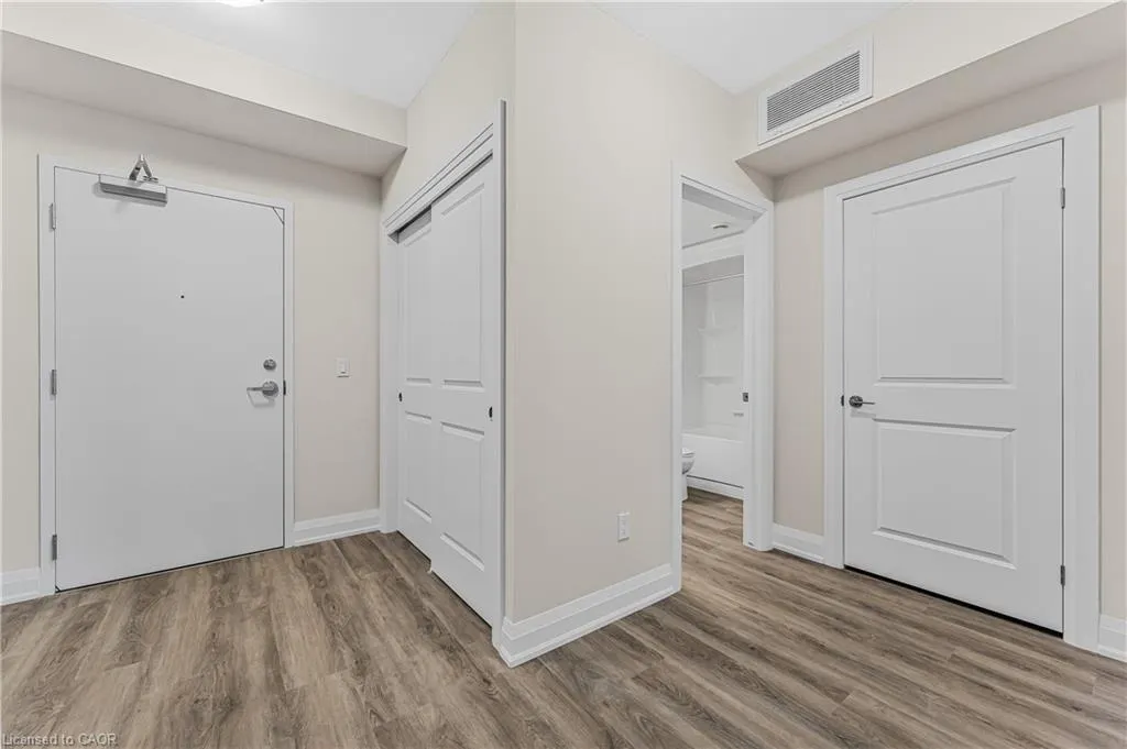 118 Summersides Boulevard, #303