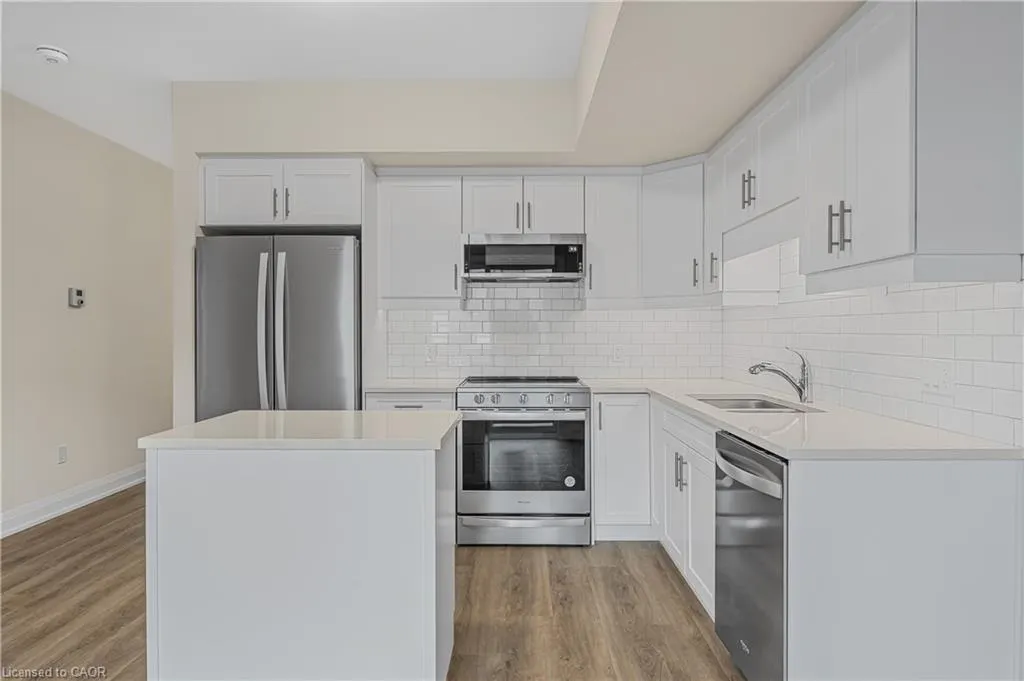 118 Summersides Boulevard, #303