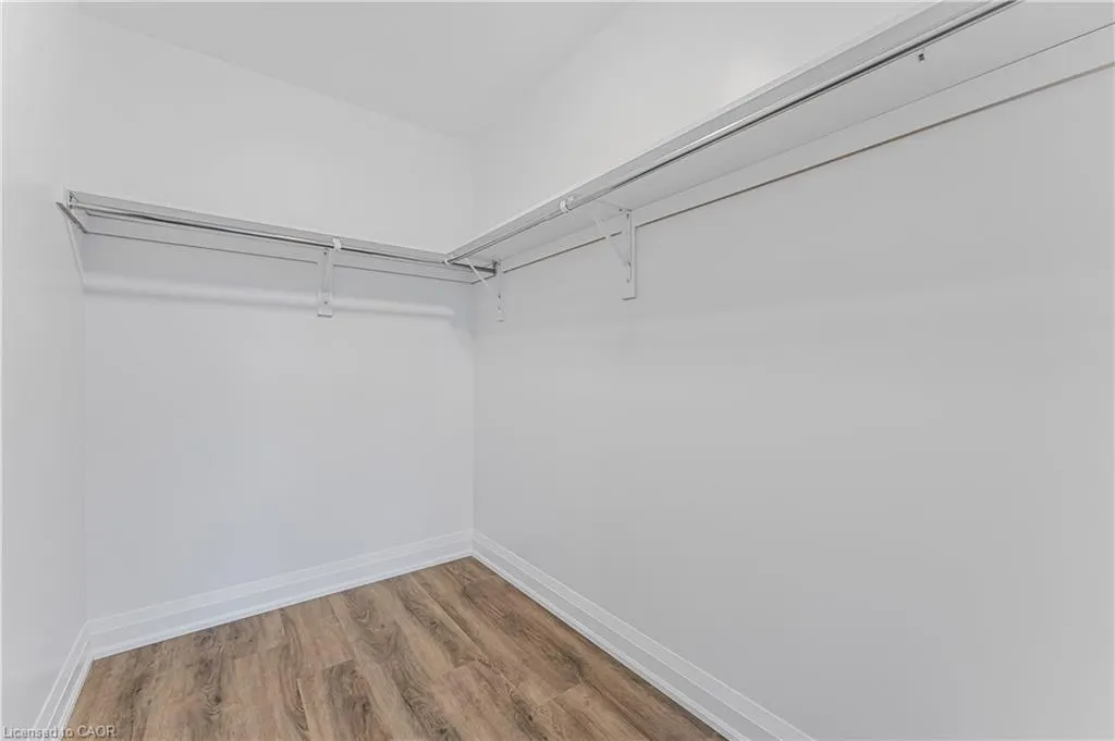 118 Summersides Boulevard, #303