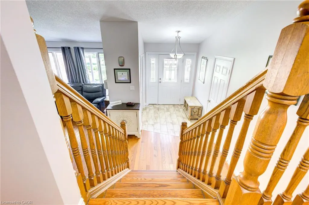 10 Glen Abbey Court