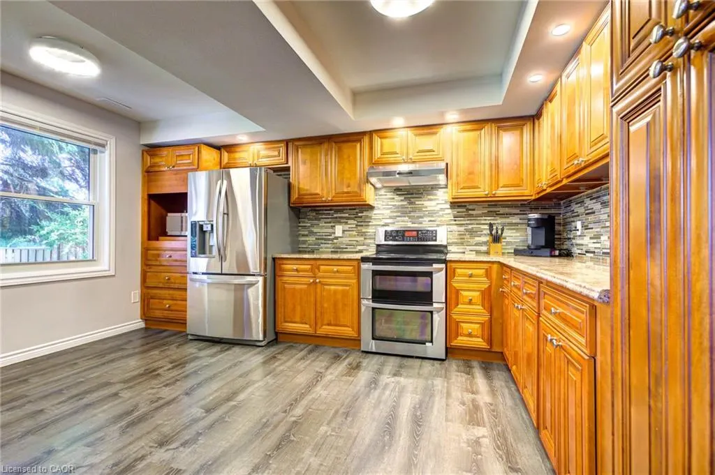 10 Glen Abbey Court