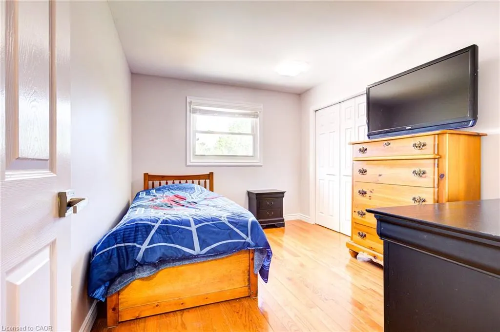 10 Glen Abbey Court