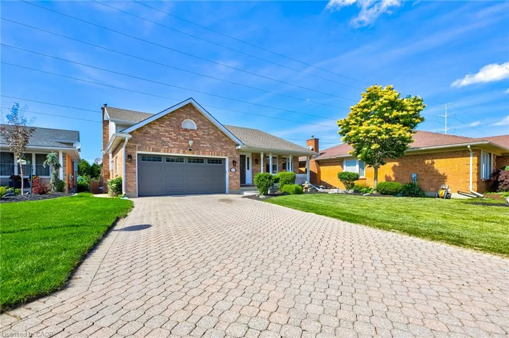 10 Glen Abbey Court
